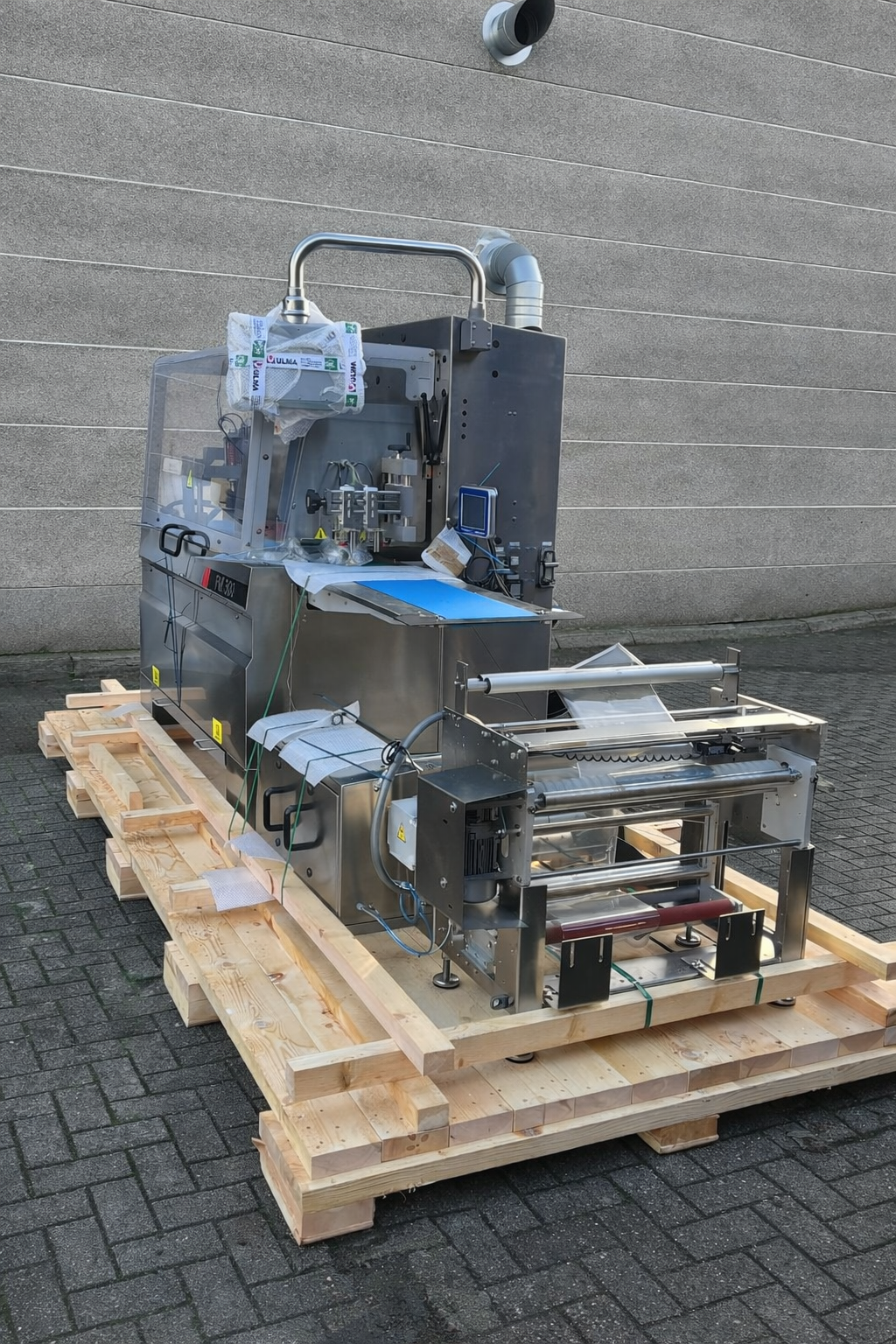 Packaging machine